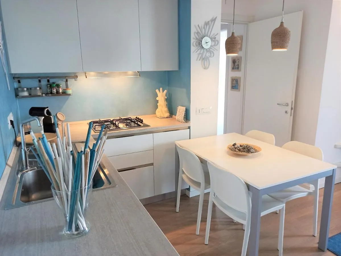 Garda Blue Home - Corte Fasanella - By Host4U Toscolano Maderno Italy