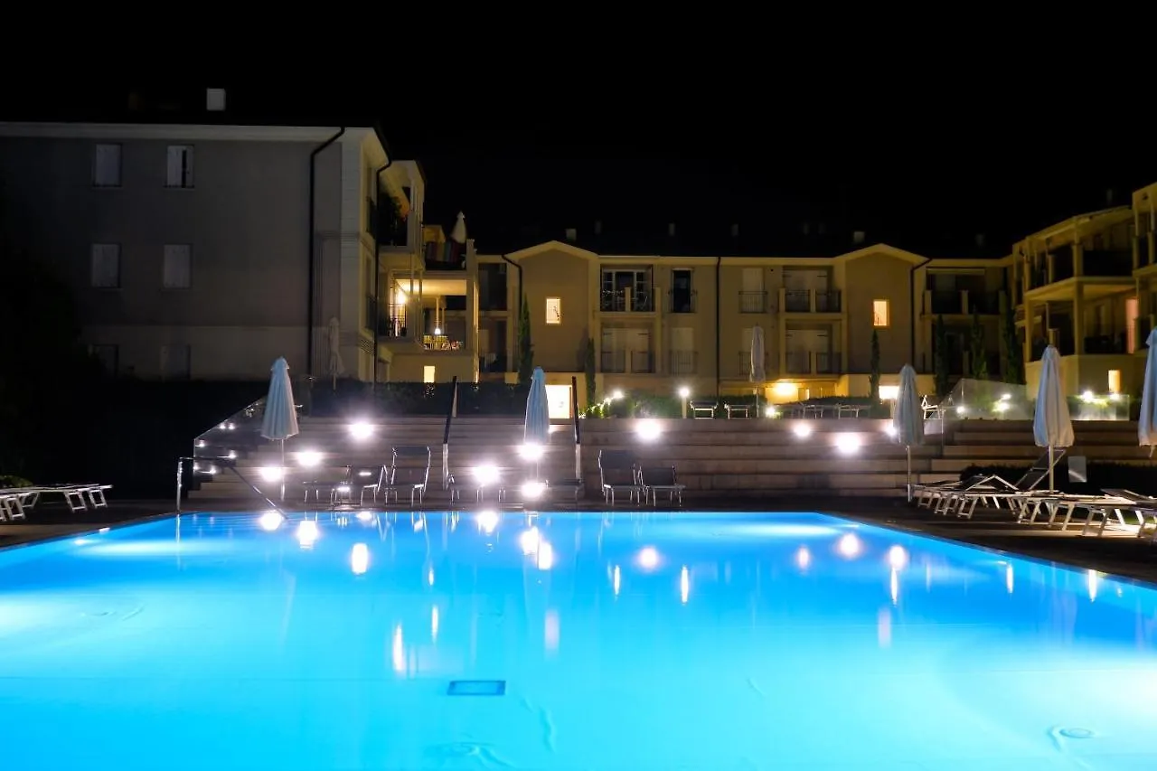 Apartment Garda Blue Home - Corte Fasanella - By Host4U Toscolano Maderno Italy