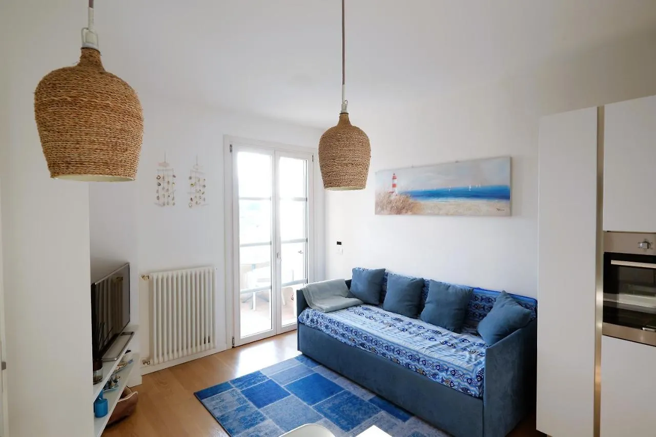 Apartment Garda Blue Home - Corte Fasanella - By Host4U Toscolano Maderno